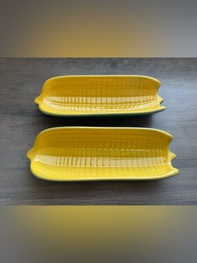 Le Creuset Stoneware Sweet Corn Dish Plate Fennel Dijon Set Of 2 Cocotte Holder
